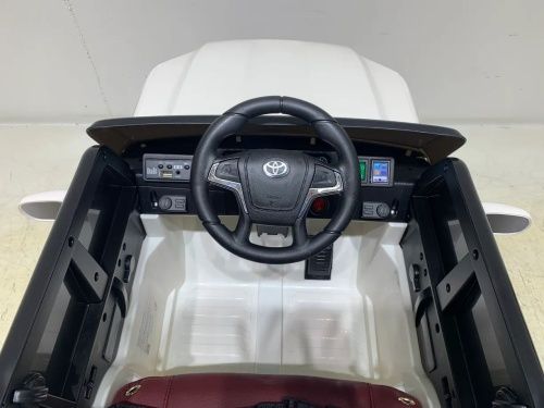 Детский электромобиль джип M 6130 EBLR-1 TOYOTA белый фото 7