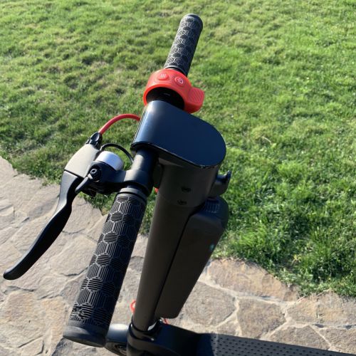 Картинка товара Электрический самокат X8: колеса 10", мотор 36V 350W, скорость 10-15-25 км/ч, складной - BLACK на Raspashonka.ua фото 7