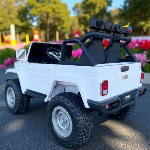 Картинка товара Детский электромобиль M 4968 EBLR-1(24V) TOYOTA LAND CRUISER: 24V, 320W, 10км/ч - БЕЛЫЙ на Raspashonka.ua фото 3