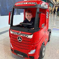 Фото анонса детский электромобиль грузовик mercedes actros m 4208 eblr-3: 12v 10a, 7 км/ч, eva, кожа, 2.4g - красный от интернет магазина Raspashonka.ua