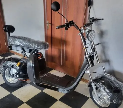 Картинка товара Электроскутер CITYCOCO X10: 2000W, батарея 60V 40Ah, скорость до 55 км/ч - BLACK на Raspashonka.ua фото 16