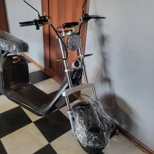 Картинка товара Электроскутер CITYCOCO X10: 2000W, батарея 60V 40Ah, скорость до 55 км/ч - BLACK на Raspashonka.ua фото 17