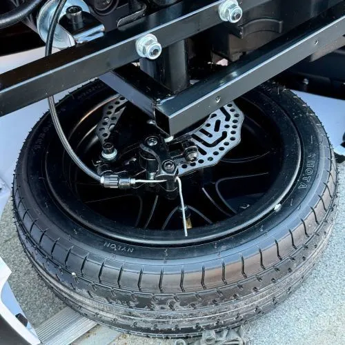 Детский электромобиль PA.A3000.STRONG.CZ AUDI черный  фото 24